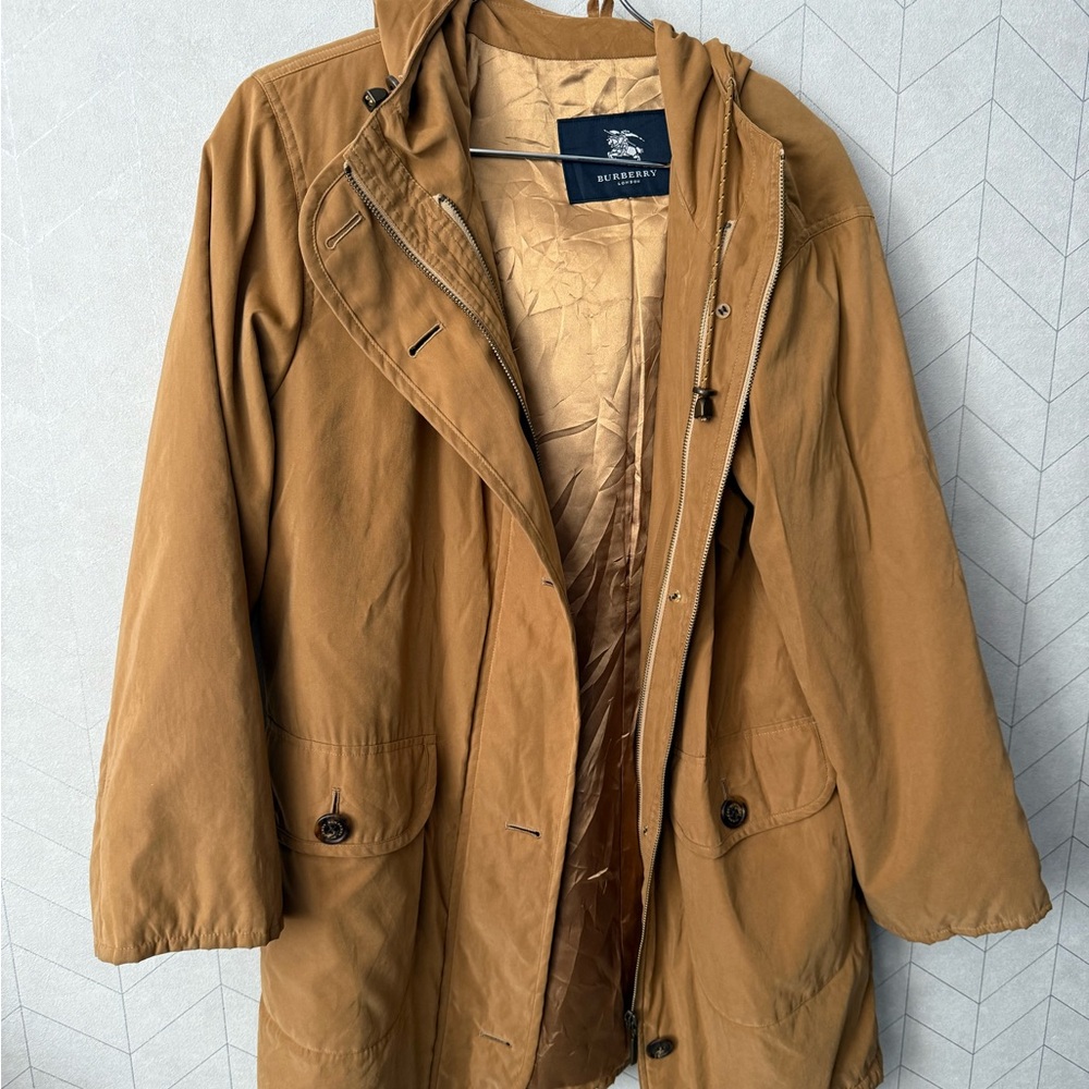 Stunning vintage tan Burberry parka